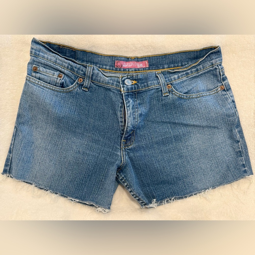 Levi's 518 Superlow Cutoff  Jeans in Classic Blue Size 11
